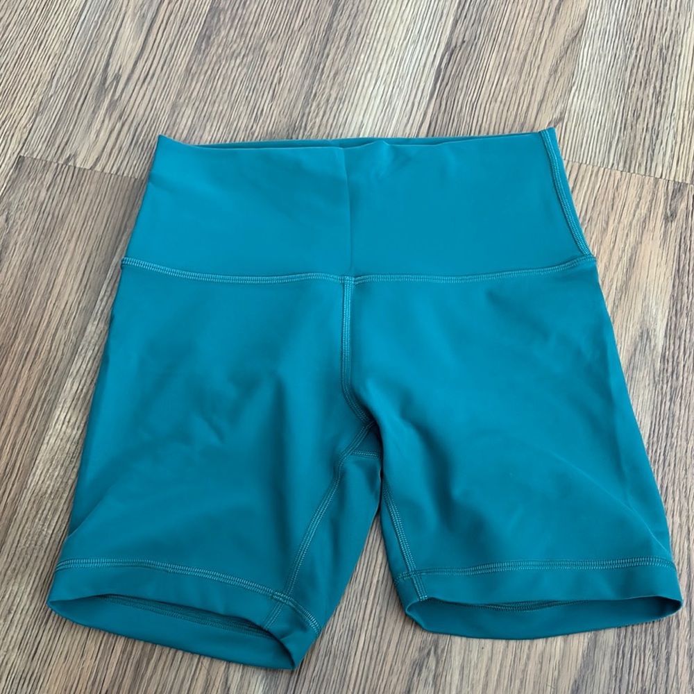 Lululemon 6inch Teal Women's Shorts